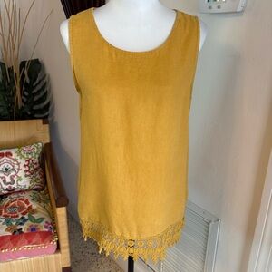 TERZO MILLENNIO Gold LINEN Sleeveless Top! 
Great color & Condition! Lace Trim M